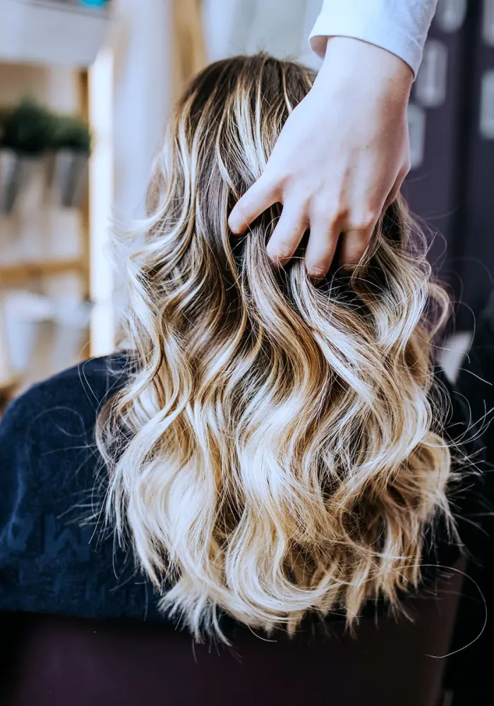 mèches cheveux près de Certines